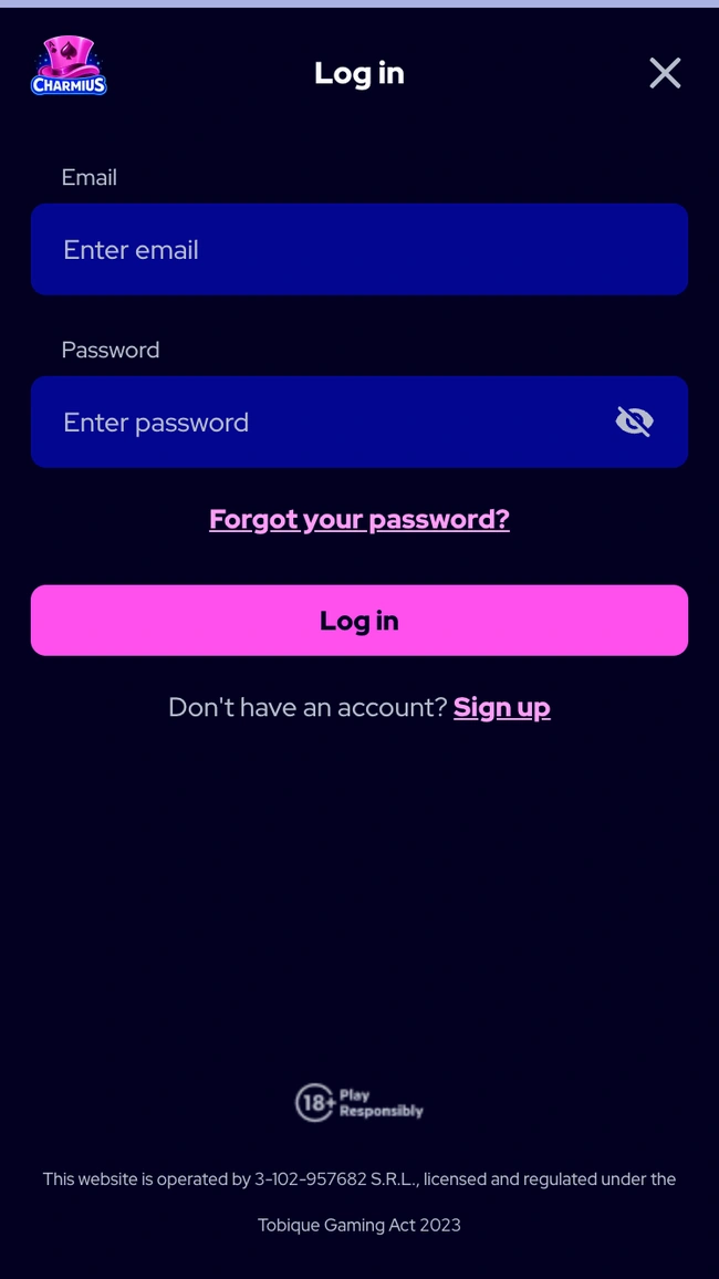 La schermata di accesso di Charmius con e-mail e password
